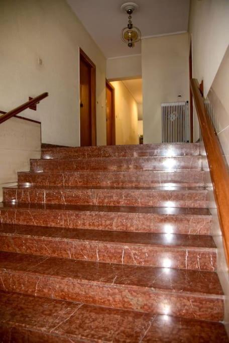 Ομορφο Διαμερισμα Apartment Atena Exterior foto