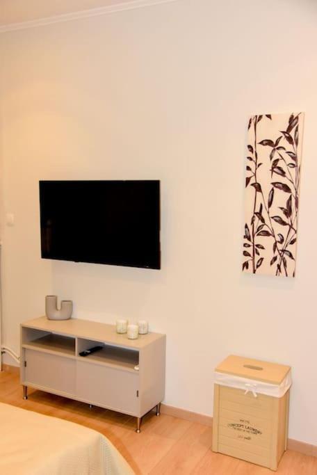 Ομορφο Διαμερισμα Apartment Atena Exterior foto